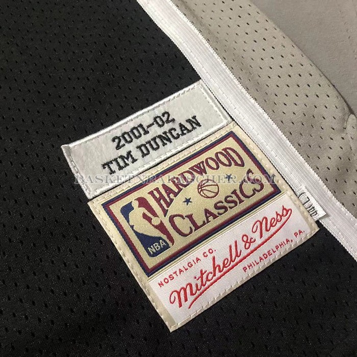 Maillot San Antonio Spurs Tim Duncan Mitchell & Ness 2001-02 noir